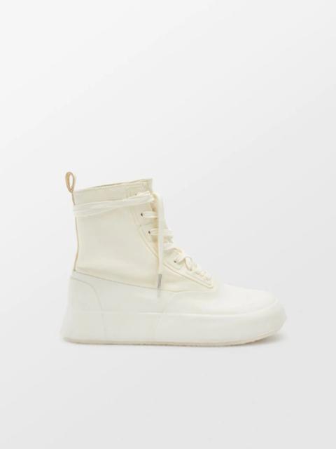 LEATHER MIX HI-TOP SNEAKER