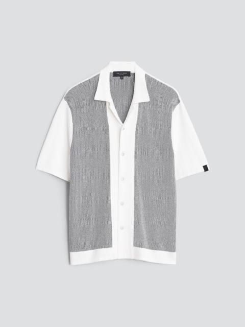 Avery Herringbone Snap Front Shirt
Classic Fit Shirt