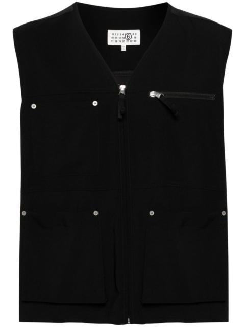 multi-pocket zip-up gilet