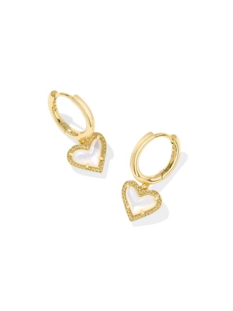 KENDRA SCOTT Ari Heart Gold Huggie Earrings in Ivory Mother-of-Pearl