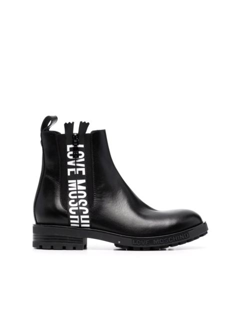 Moschino logo-tape Chelsea boots