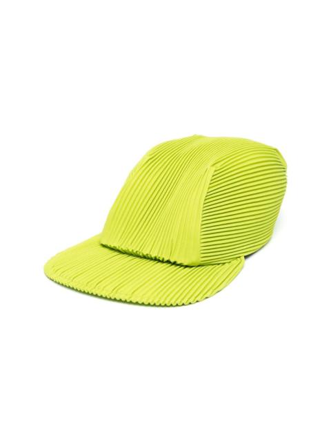 pleated cinched back cap