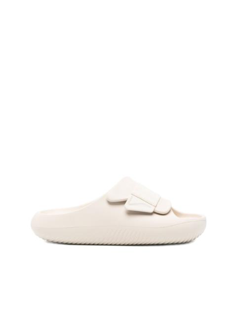 crocs Mellow Luxe strap-detail slides