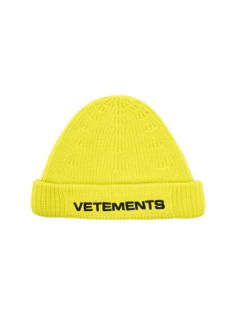 VETEMENTS logo-embroidered merino beanie