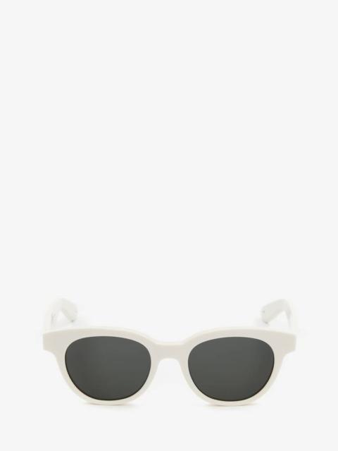Alexander McQueen McQueen Angled Pantos Sunglasses in Elfenbeinfarben