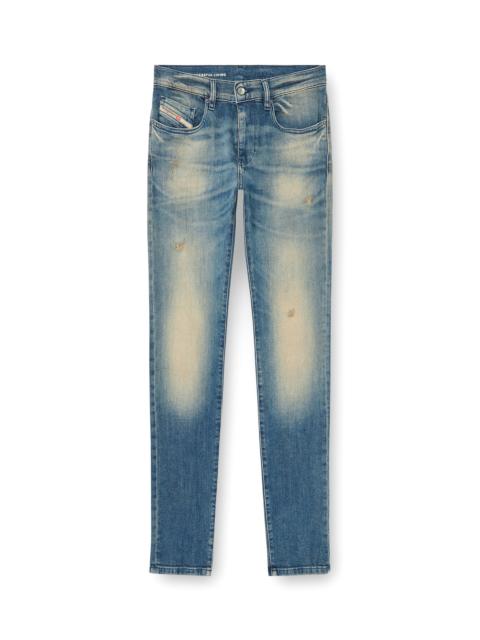Diesel SLIM JEANS REGULAR WAIST 2019 D-STRUKT