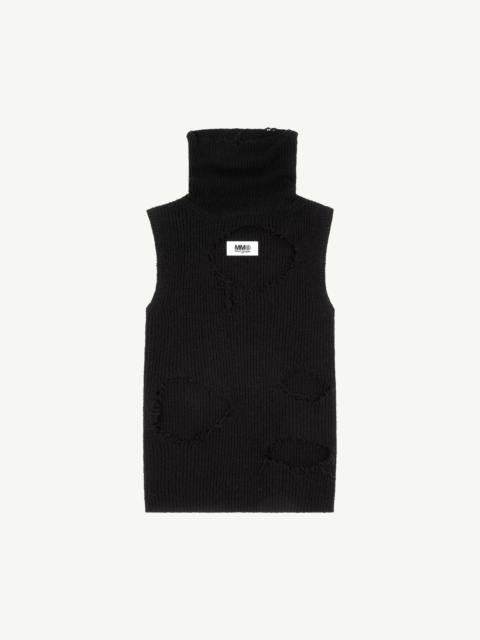 Distressed sleeveless jumper