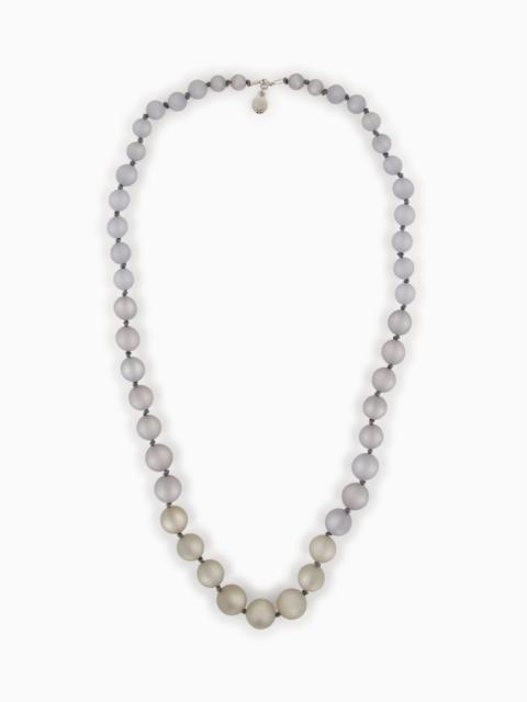 Long necklace with pearl-effect gradient spheres