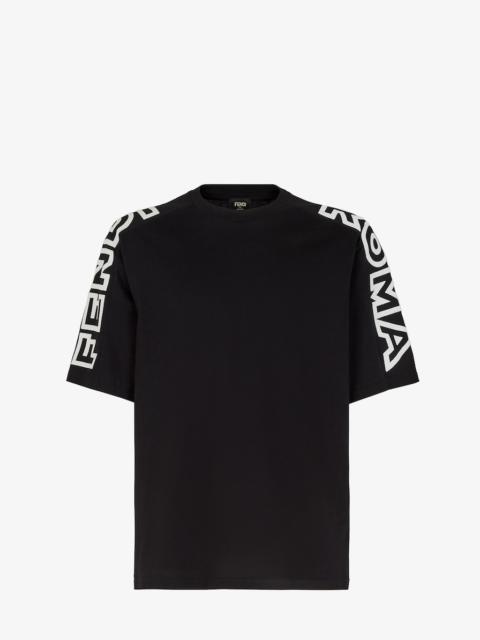 FENDI Regular-fit, short-sleeved T-shirt. Made of black jersey. Customized with the Fendi Roma logo embroi