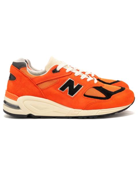 New Balance + 테디 산리스 990v2 메시와 스웨드 Sneakers