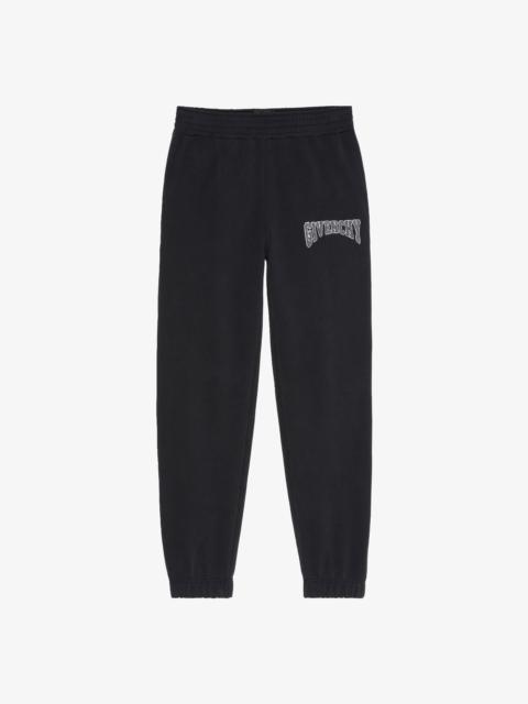 GIVENCHY 4G slim fit jogger pants in fleece - black