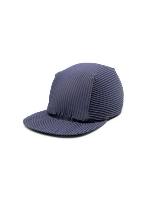 flat-peak pleated cap