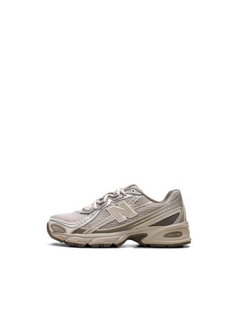 New Balance 740 panelled sneakers