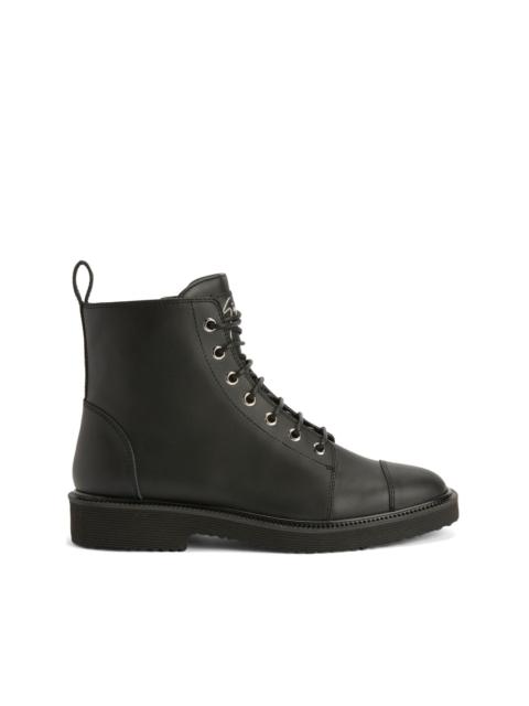 Thora logo-patch leather ankle boots
