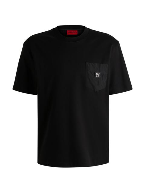 HUGO INTERLOCK-COTTON T-SHIRT WITH CONTRAST POCKET