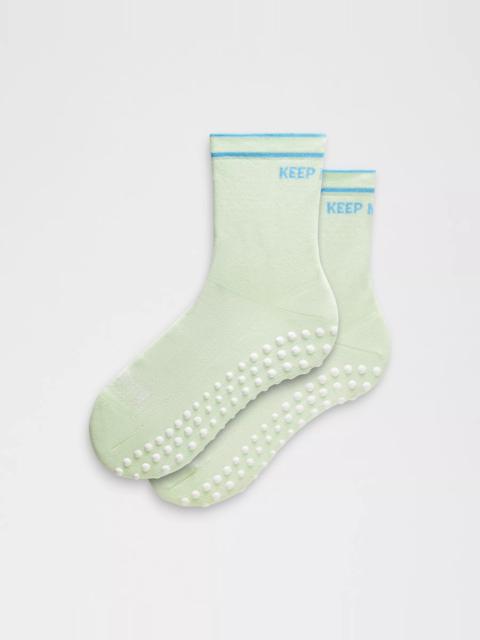 lululemon Unisex Find Your Balance Grip Quarter Socks