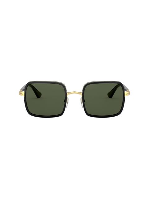 oversized-frame sunglasses