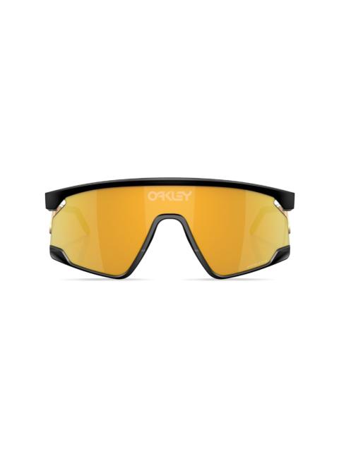 OAKLEY BXTR oversize-frame sunglasses