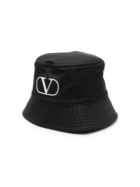 VLogo-embroidered bucket hat