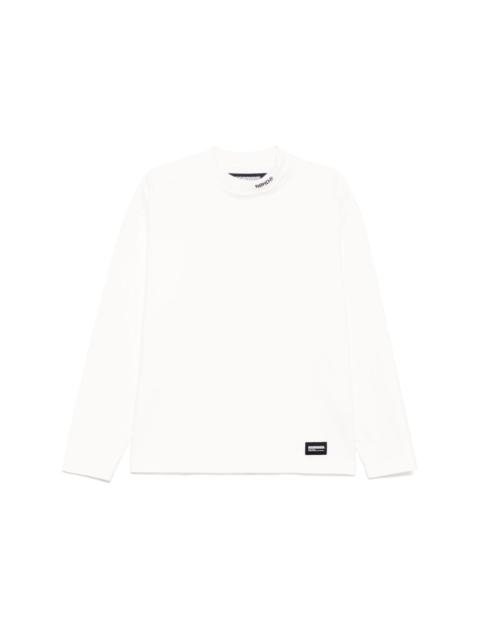 logo-embroidered T-shirt