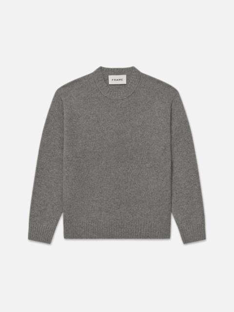 FRAME The Cashmere Crewneck Sweater in Gris