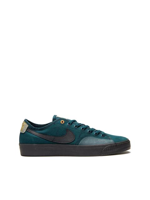 SB Blazer Court "Daan Van Der Linden" sneakers