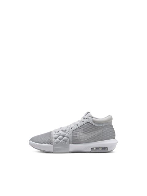 Nike 나이키 남자의 LeBron Witness 8 농구 신발
