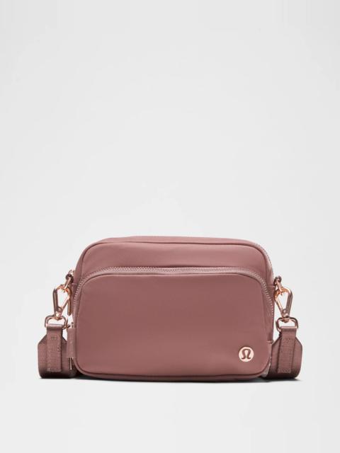lululemon Everywhere Crossbody Bag 2L *Metal Hardware
