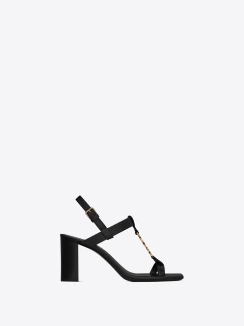 cassandra heeled sandals in smooth leather with gold-tone monogram