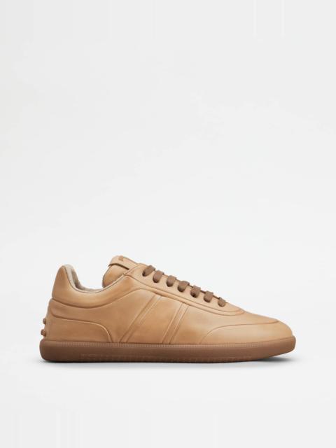 TOD'S TABS SNEAKERS IN LLEATHER - BEIGE