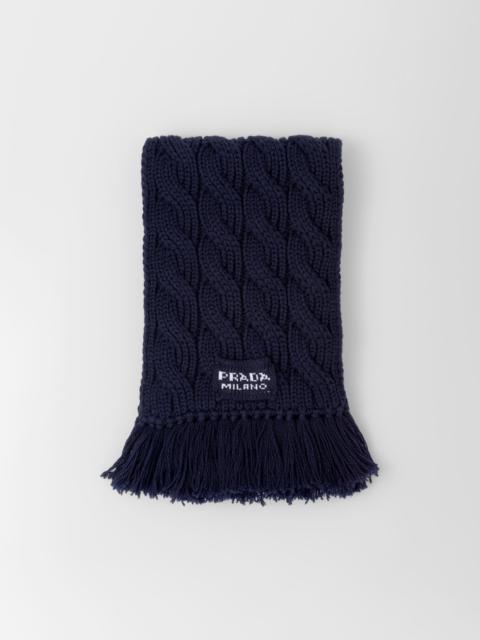 Cable-knit wool scarf