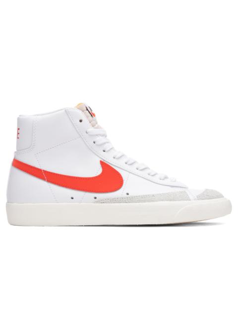 Nike WOMEN'S BLAZER MID '77 - WHITE/HABANERO/SAIL
