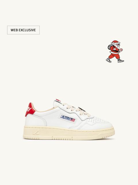 AUTRY MEDALIST LOW 'SANTA CLAUS' SNEAKERS IN WHITE AND RED LEATHER