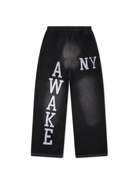 AWAKE NY COLLEGIATE OPEN HEM SWEATPANT - BLACK