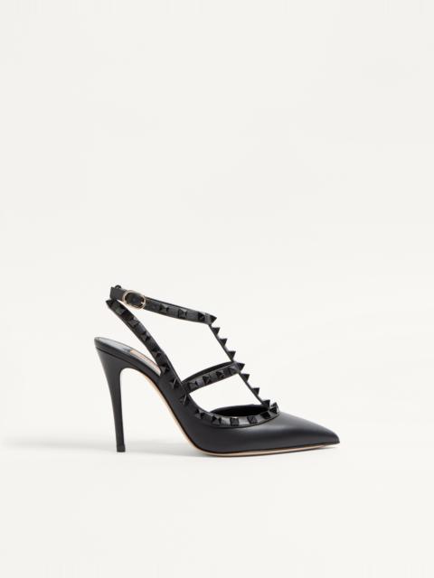 ROCKSTUD ANKLE STRAP PUMP WITH TONAL STUDS 100 MM