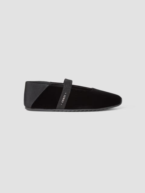 FENDI Women's Fendi Academia Velvet Flats - Nero