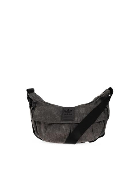 adidas logo-patch messenger bag