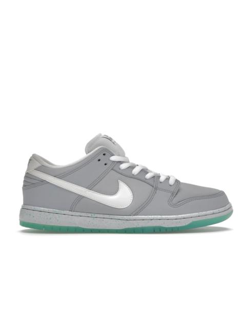 Nike SB Dunk Low Marty McFly