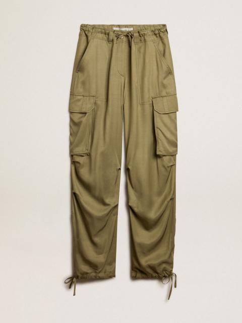 Women’s olive-colored viscose cargo pants