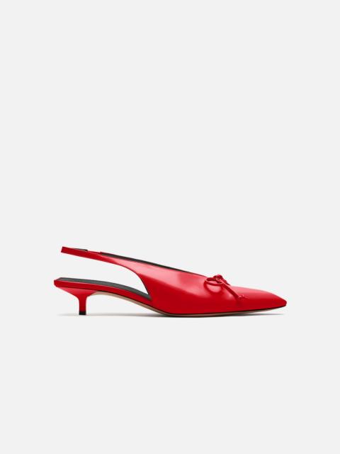 JACQUEMUS The low Cubisto slingbacks