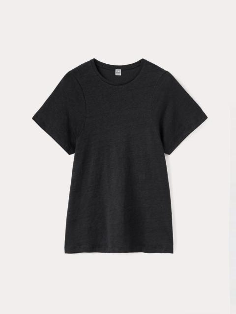 Curved seam linen tee black