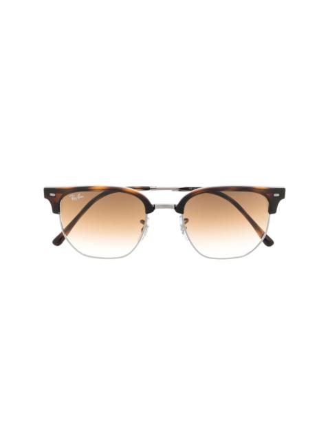 Ray-Ban tortoiseshell-bridge detail sunglasses