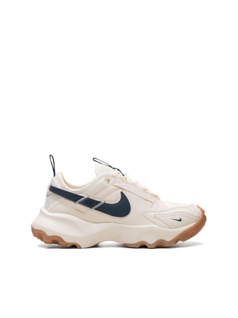Nike TC 7900 "Pale Ivory/Armory Navy" sneakers