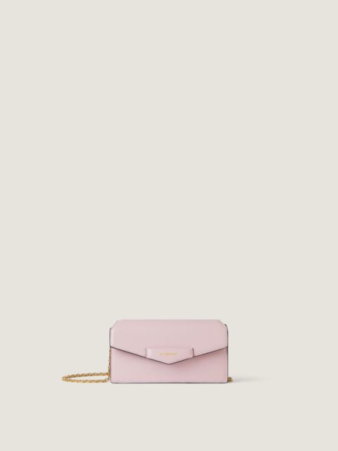Givenchy ANTIGONA POUCH IN BOX LEATHER WITH CHAIN