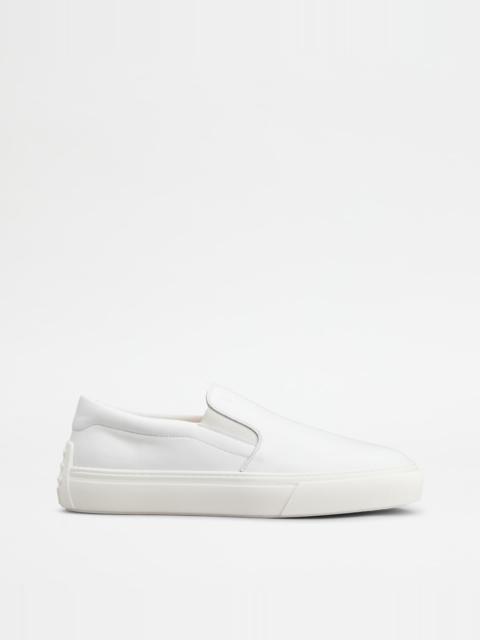 Tod's SLIP-ONS IN LEATHER - WHITE