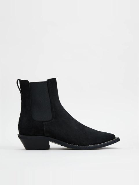 Tod's ANKLE BOOTS IN SUEDE - BLACK
