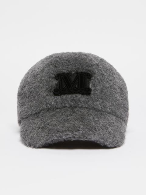 Max Mara EDIT2 Cap in Teddy mélange fabric