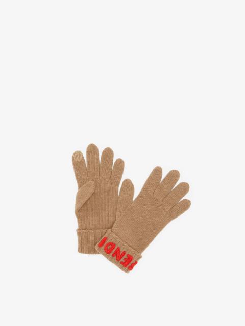 FENDI Beige wool gloves