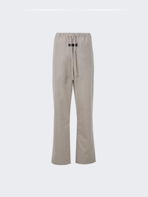 ESSENTIALS Relaxed Trouser Smoke