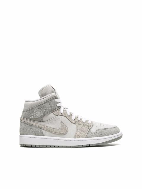 Air Jordan 1 Mid SE sneakers